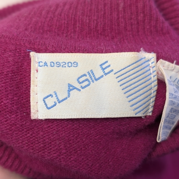 Vintage Lambswool Angora Turtleneck Sweater, Raspberry, Size L - Picture 8 of 11